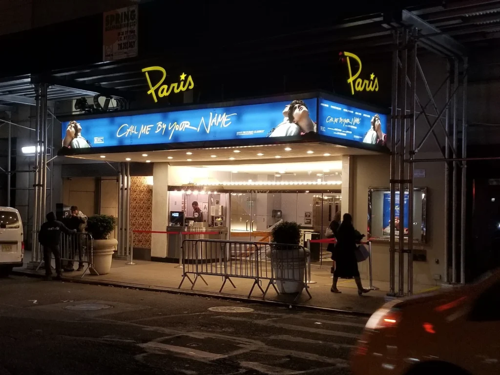 Cine en New York: The Paris Theater